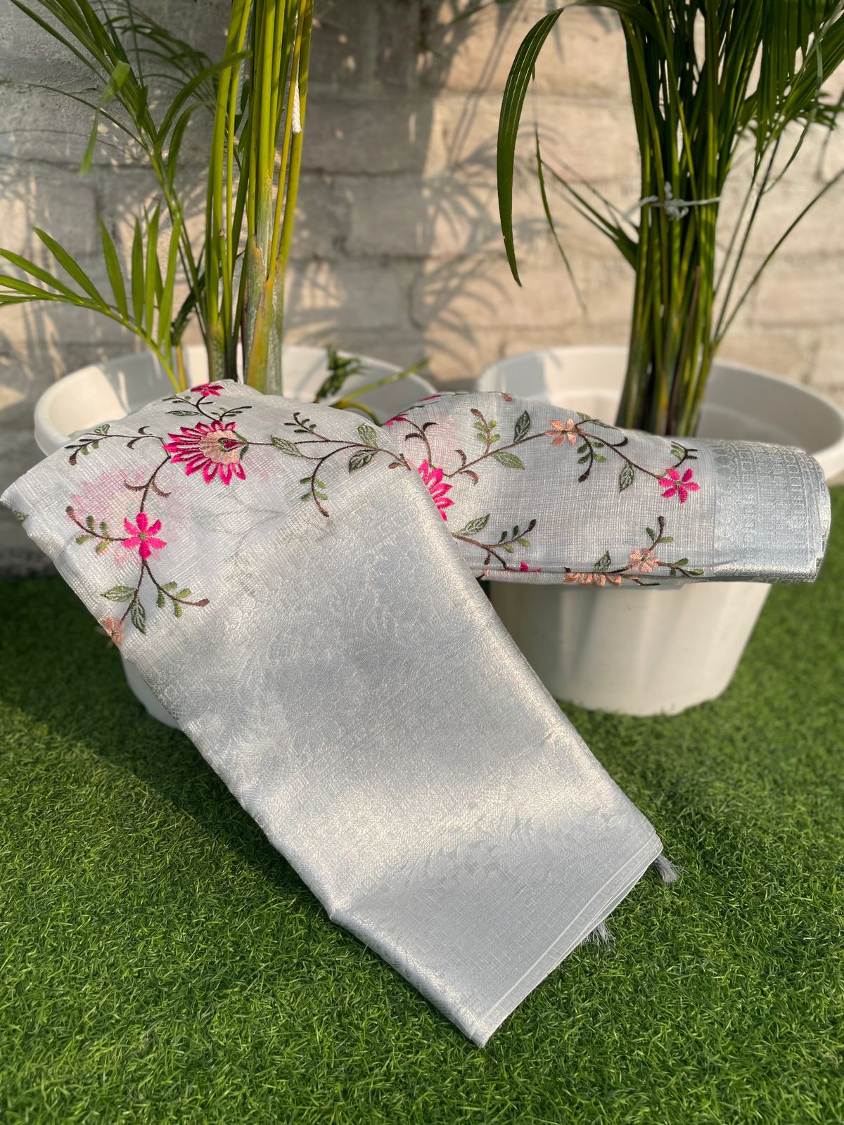 Festive wear Silver Color Banarasi TIssue Silk Emboidery Work Fancy Designer Saree With Blouse - Image 3