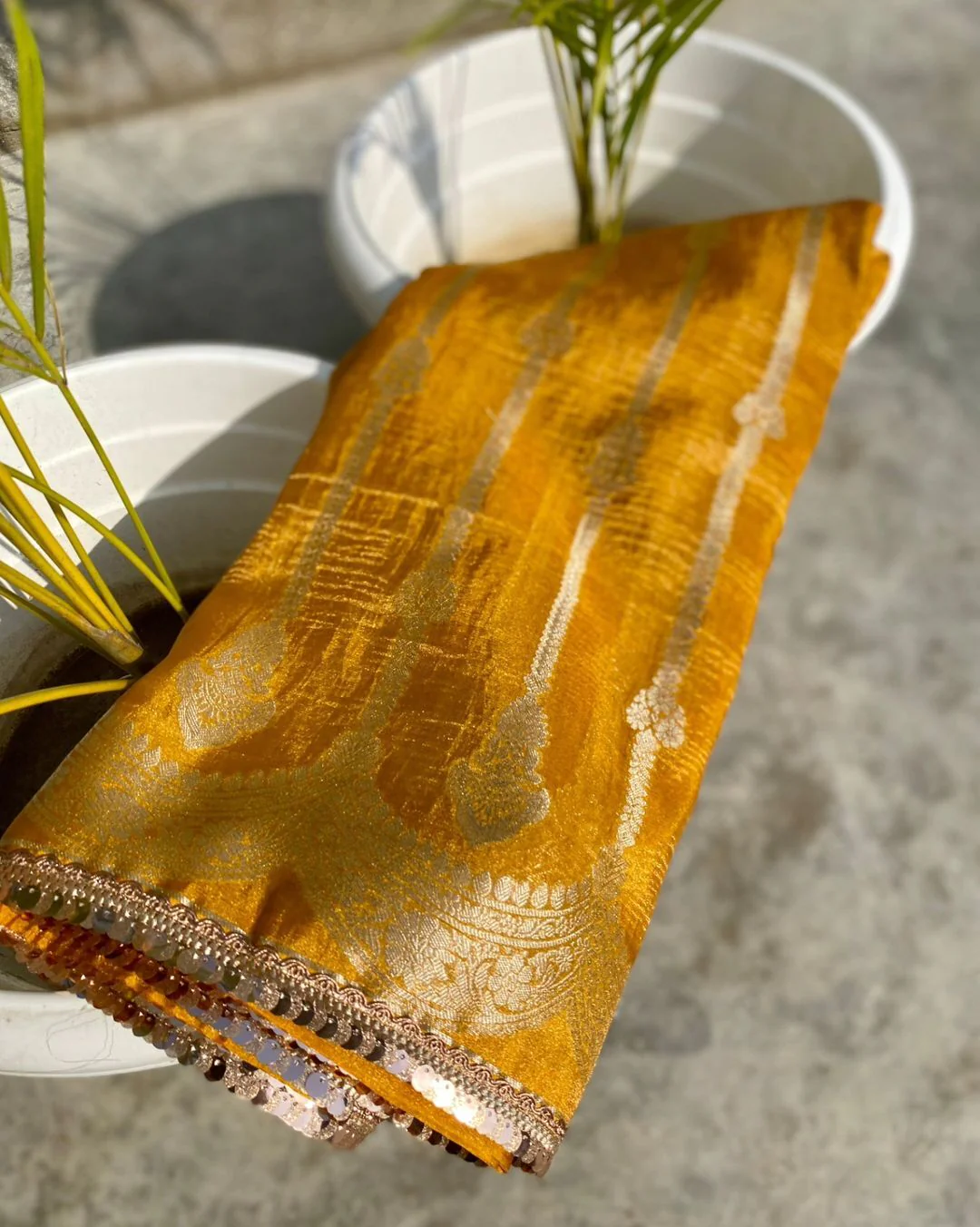 New Beautiful Wedding wear Two Tone Soft Banarasi Tissue Silk Bollywood Style Crushed Sarees - Image 6