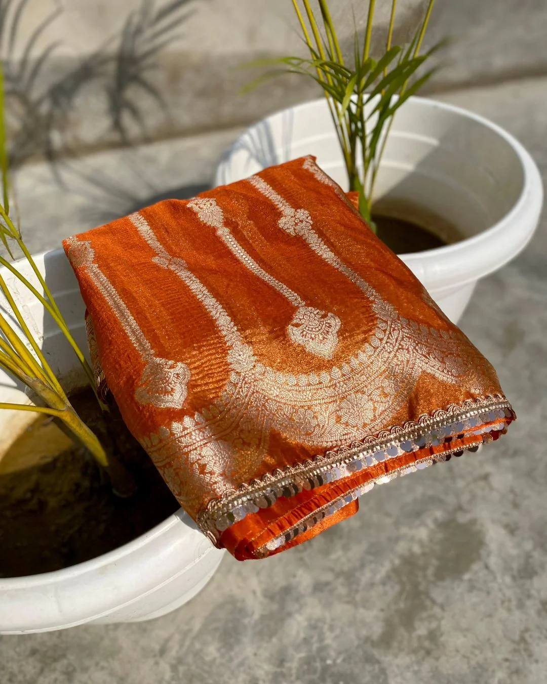 New Beautiful Wedding wear Two Tone Soft Banarasi Tissue Silk Bollywood Style Crushed Sarees - Image 7