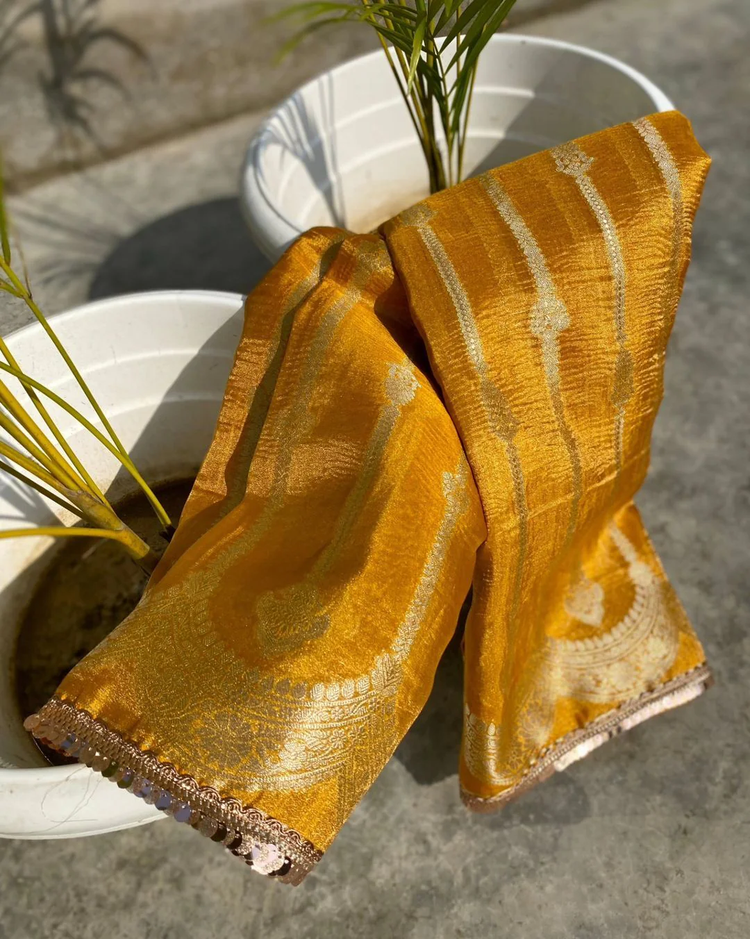 New Beautiful Wedding wear Two Tone Soft Banarasi Tissue Silk Bollywood Style Crushed Sarees - Image 7